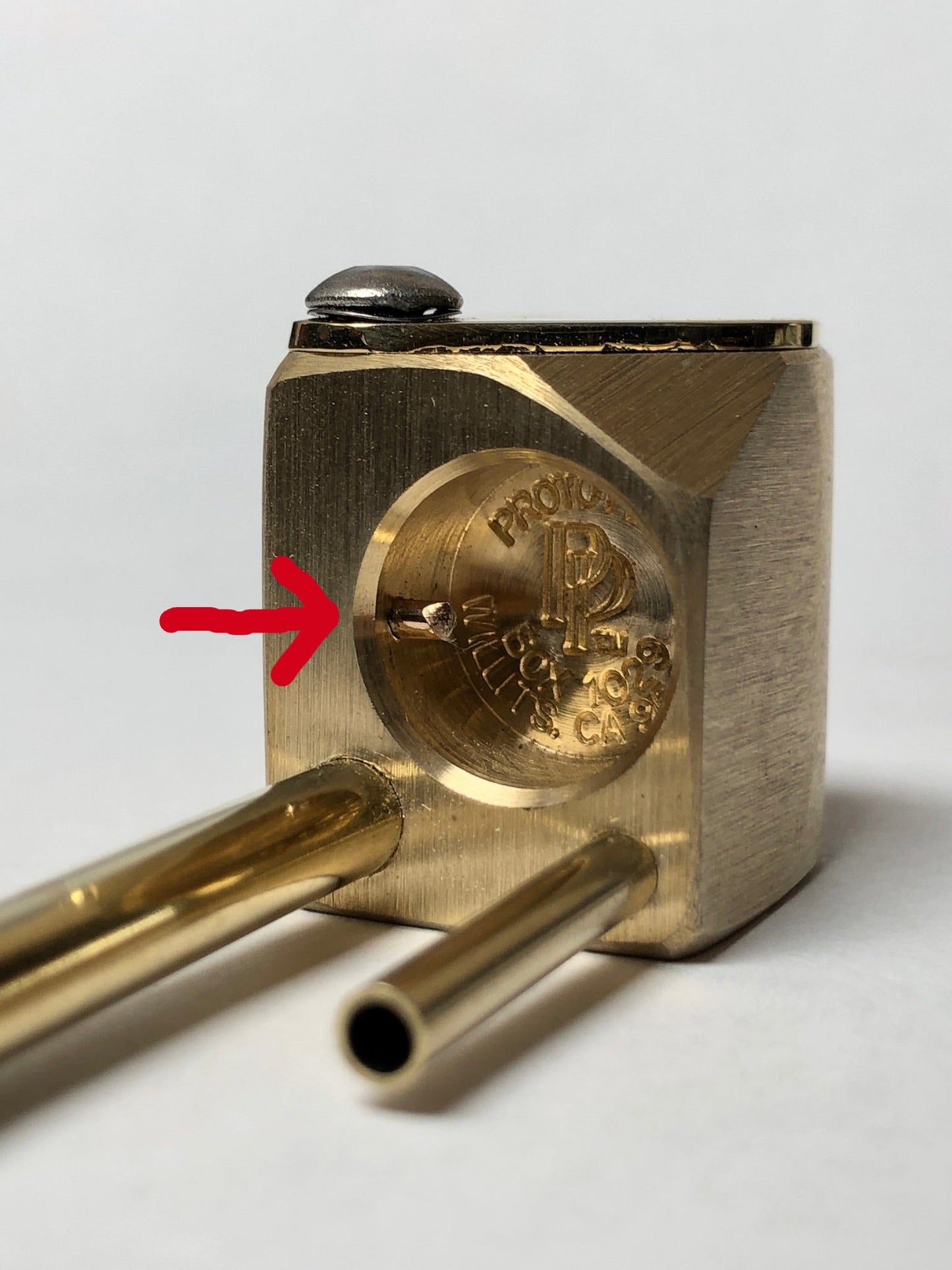 Pin Hole Side